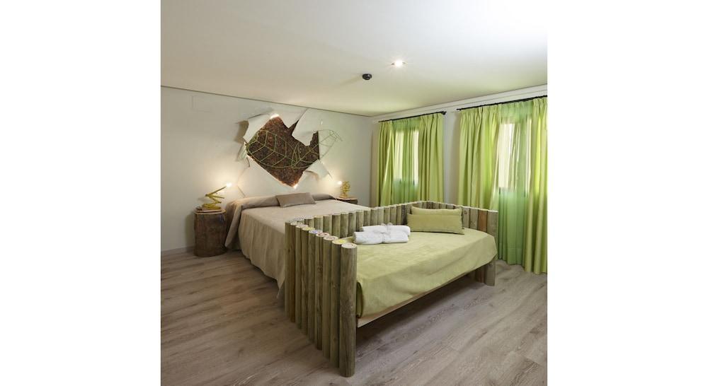 Hotel Galeria Essentia Aracena Exterior photo