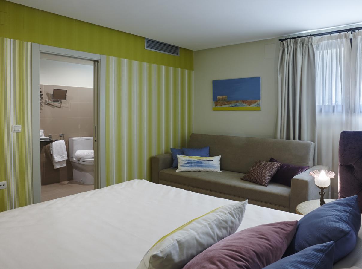 Hotel Galeria Essentia Aracena Exterior photo
