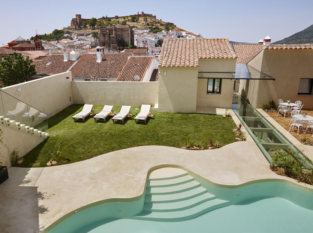Hotel Galeria Essentia Aracena Exterior photo